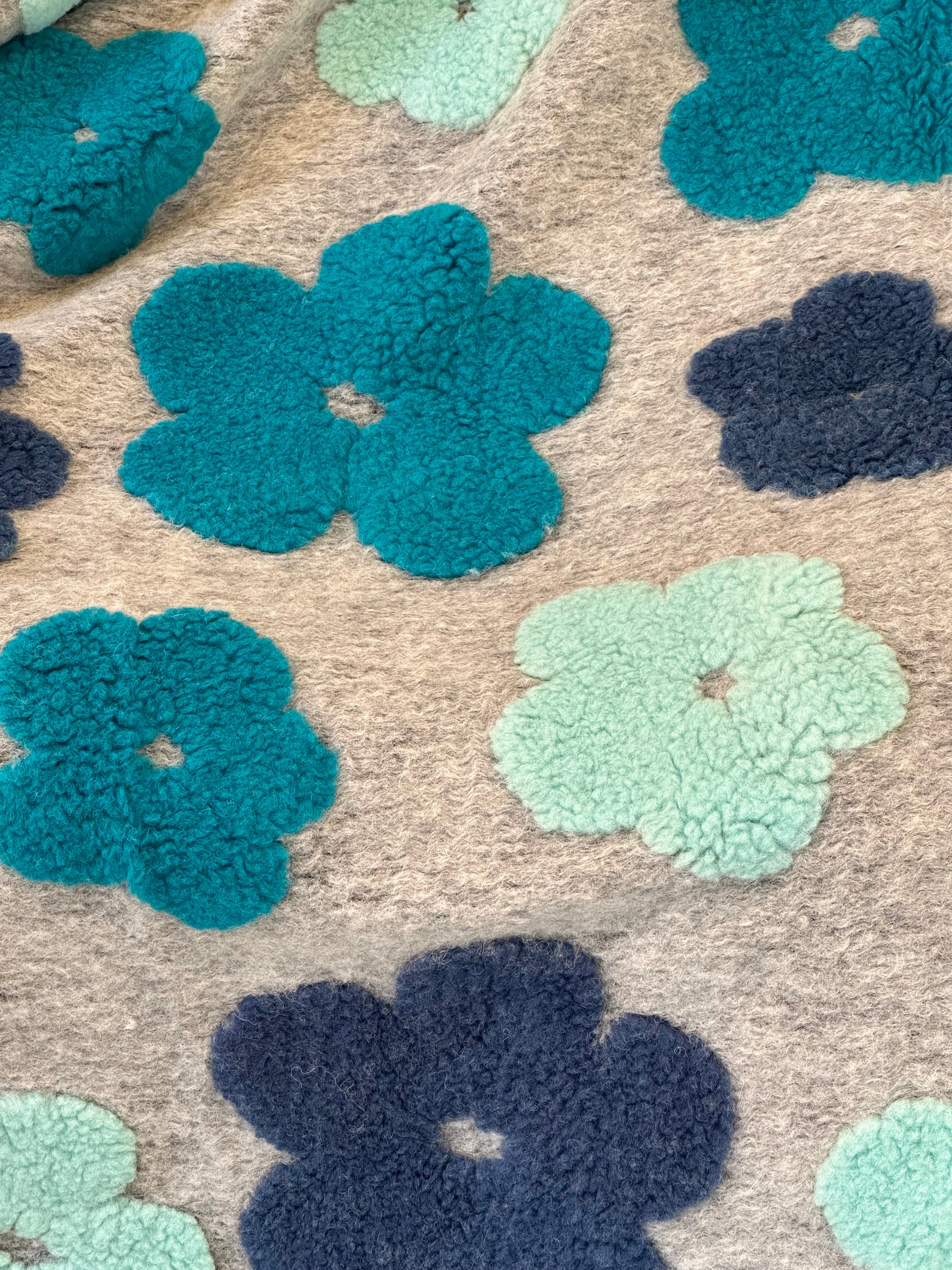 Plaid Lana Cotta Italiana POP ART FLOWERS Soggiorno Moreali Tessile Casa