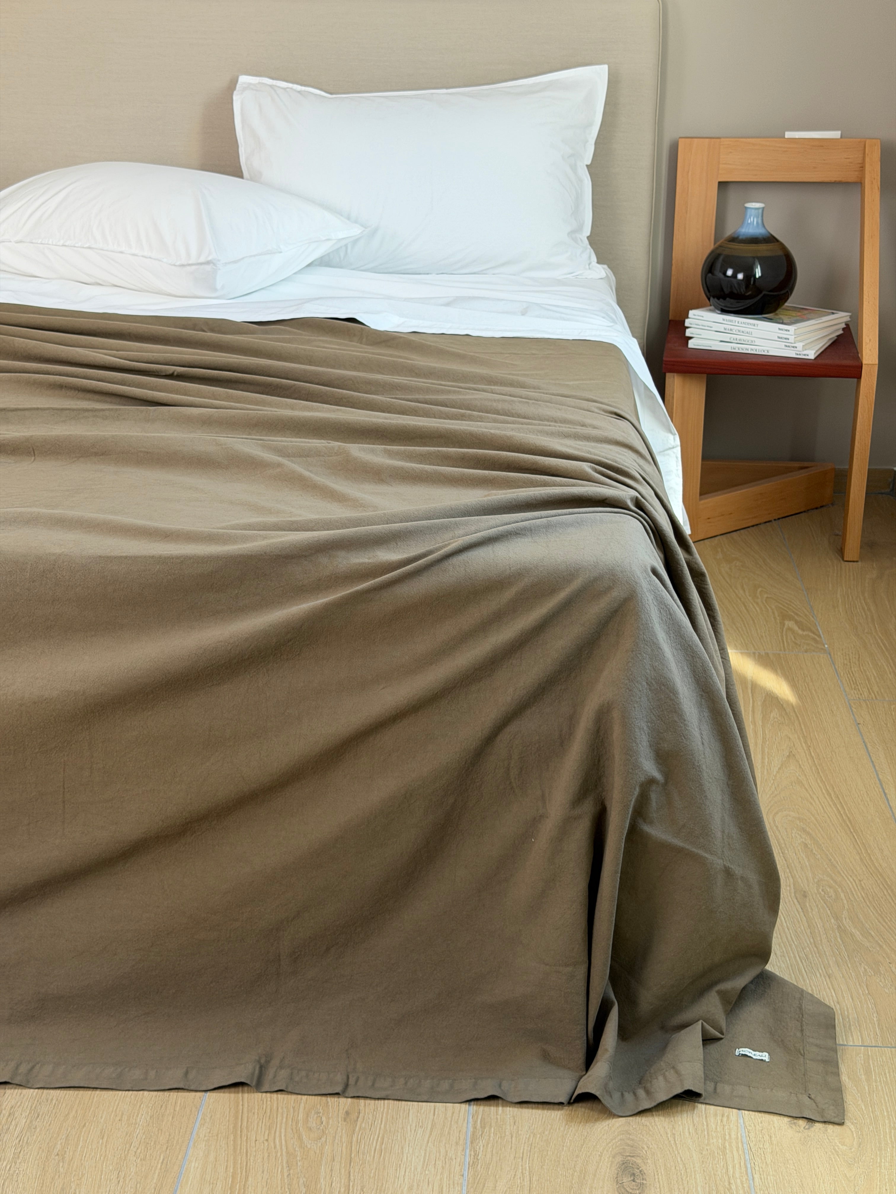 Copriletto No-Stiro ESSENZIALE Letto Moreali Tessile Casa Matrimoniale 270 x 270 Cioccolato