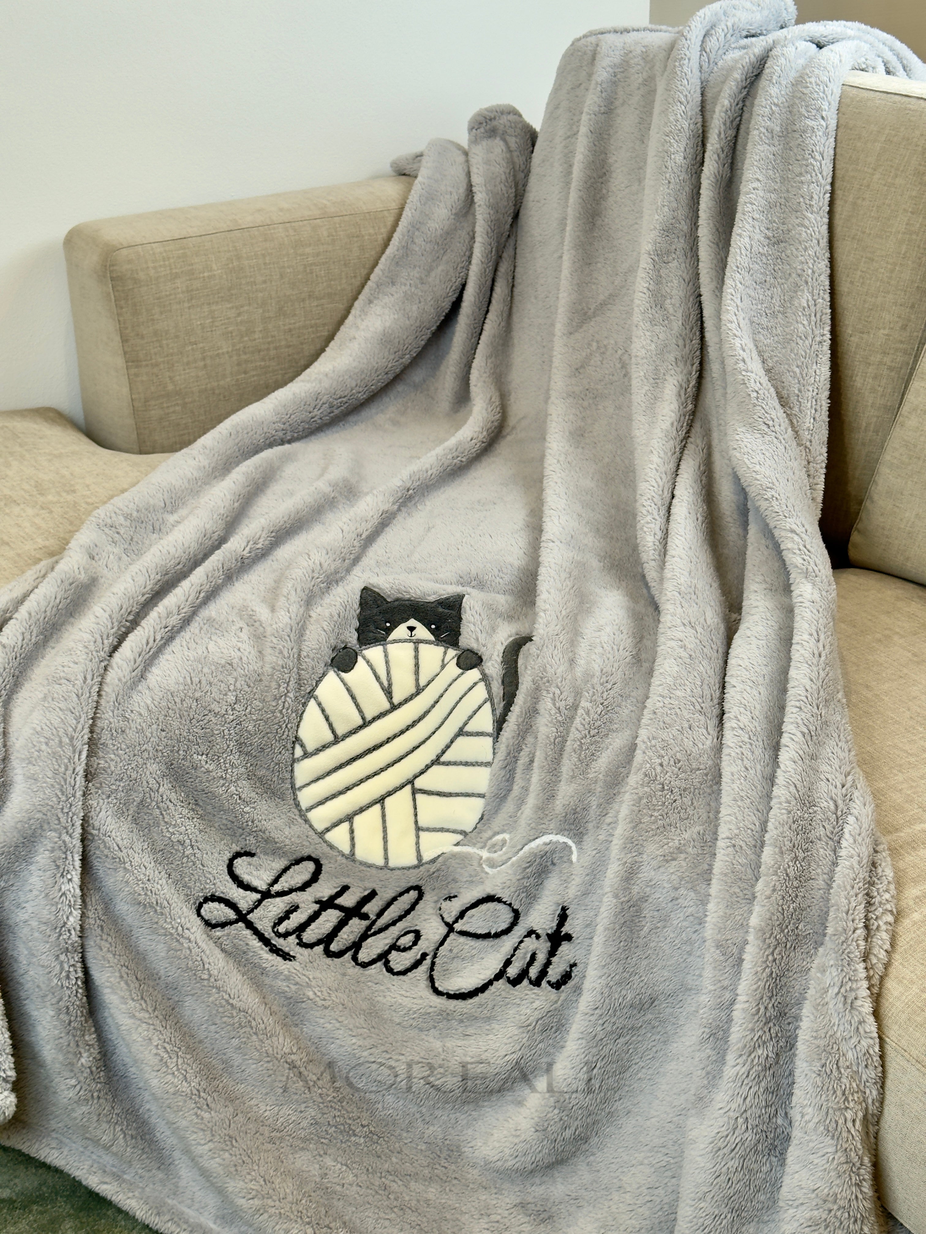 Plaid Pile Coccola Ricamato 'Little Cat' Soggiorno Maryplaid