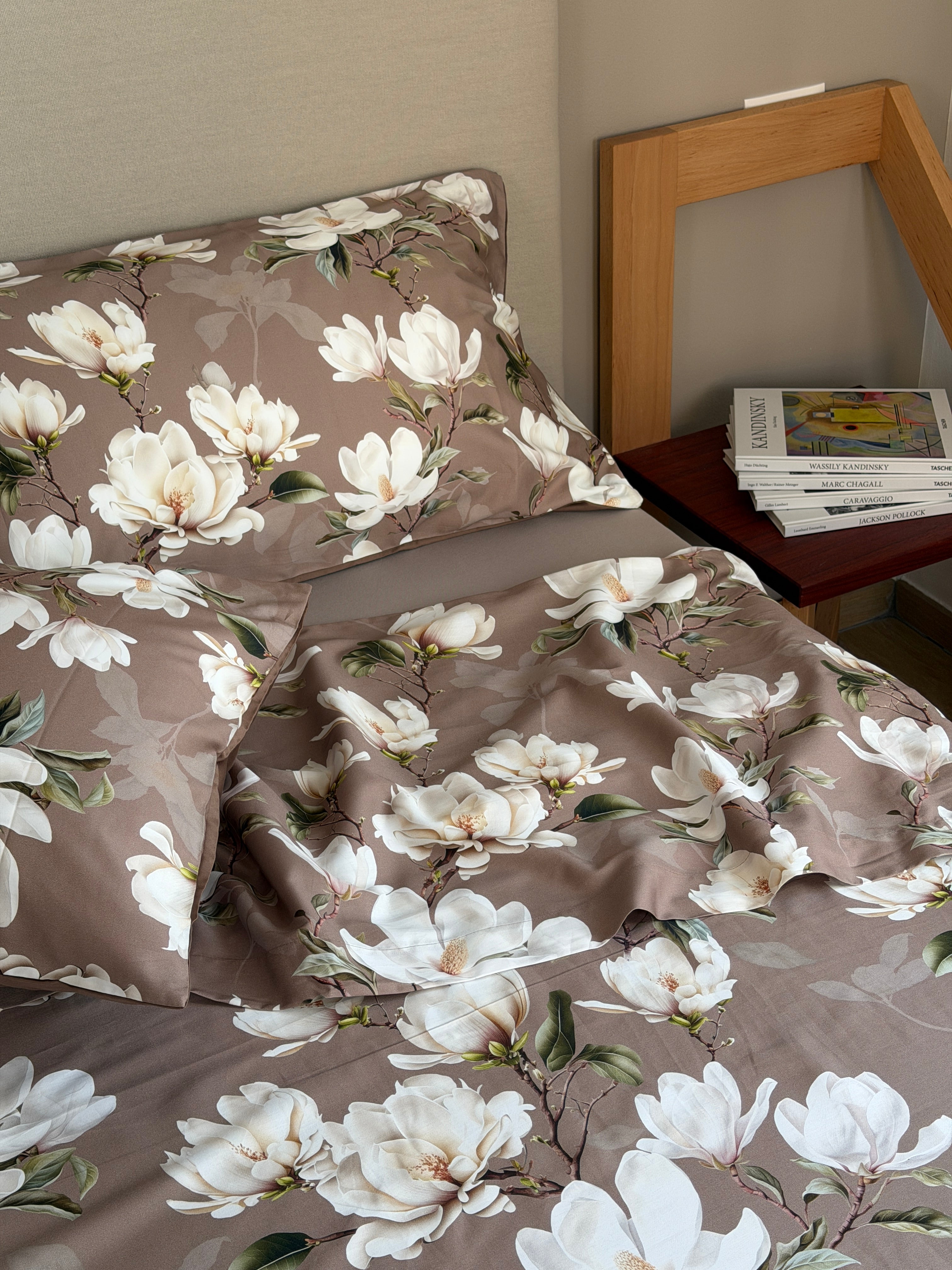 Parure Lenzuola Copriletto Raso 300TC FIORI SUL LETTO - LAVINIA 2.0 Letto Moreali Tessile Casa