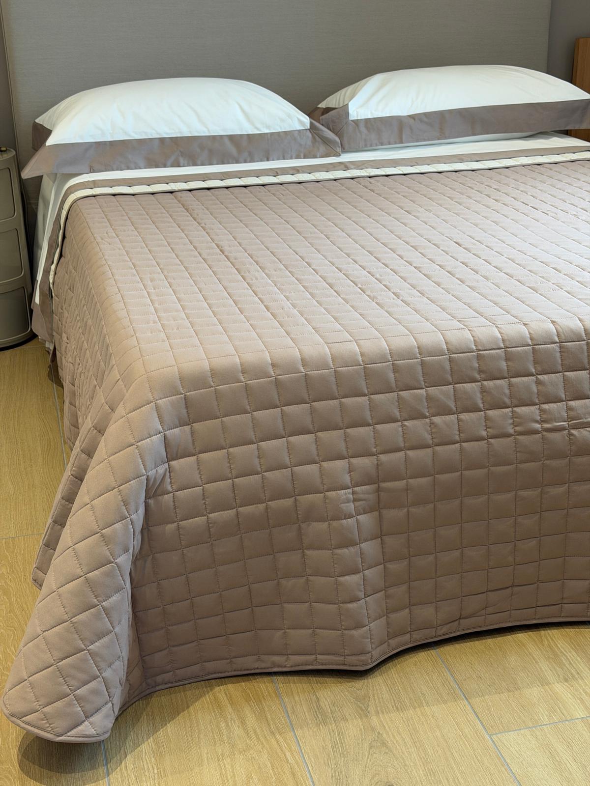 Trapuntino in Microfibra Bicolore PASSEPARTOUT Letto Riviera