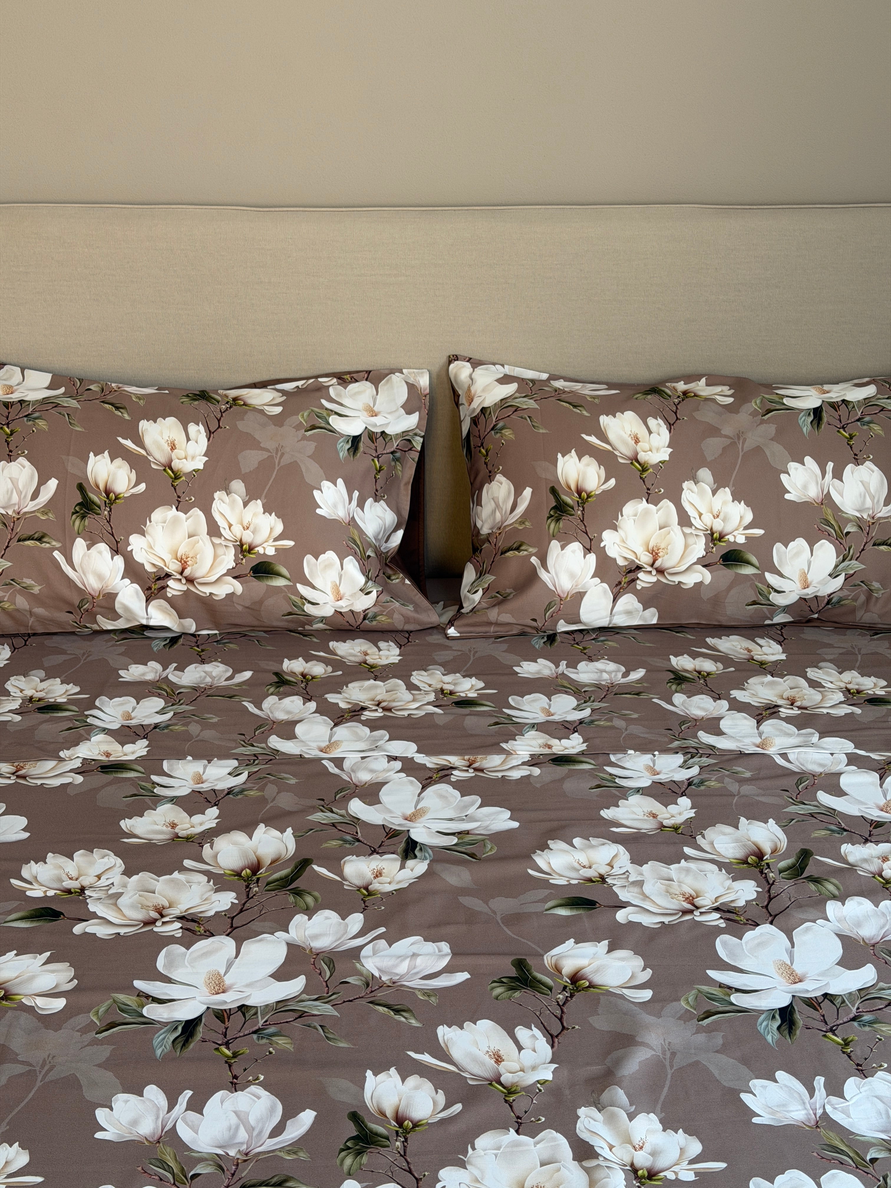 Parure Lenzuola Copriletto Raso 300TC FIORI SUL LETTO - LAVINIA 2.0 Letto Moreali Tessile Casa