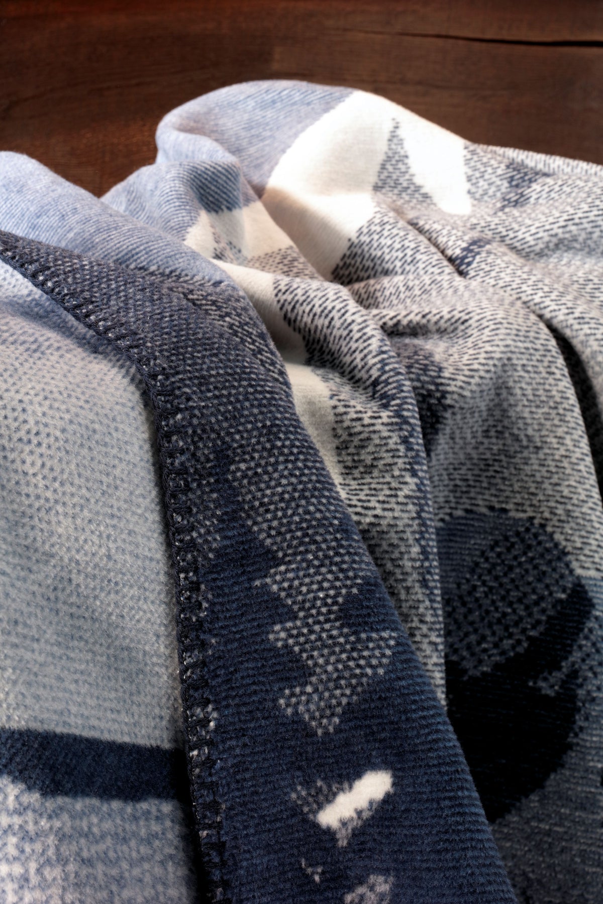 Plaid in Caldo Cotone SNOW FLOW Soggiorno Borbo