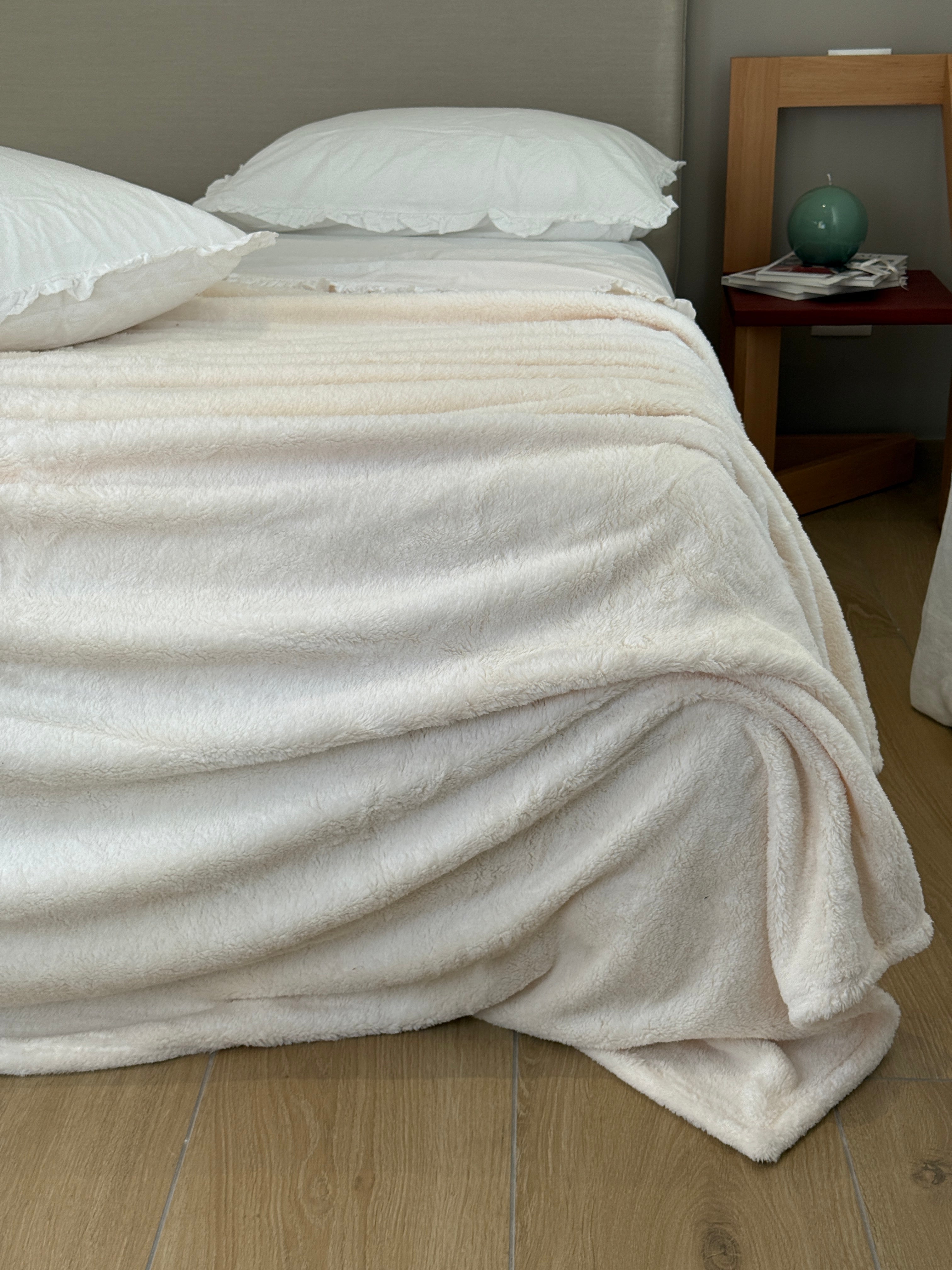 Coperta Extra Soft COCCOLA Soggiorno Moreali Tessile Casa Matrimoniale 250 x 210 Avorio