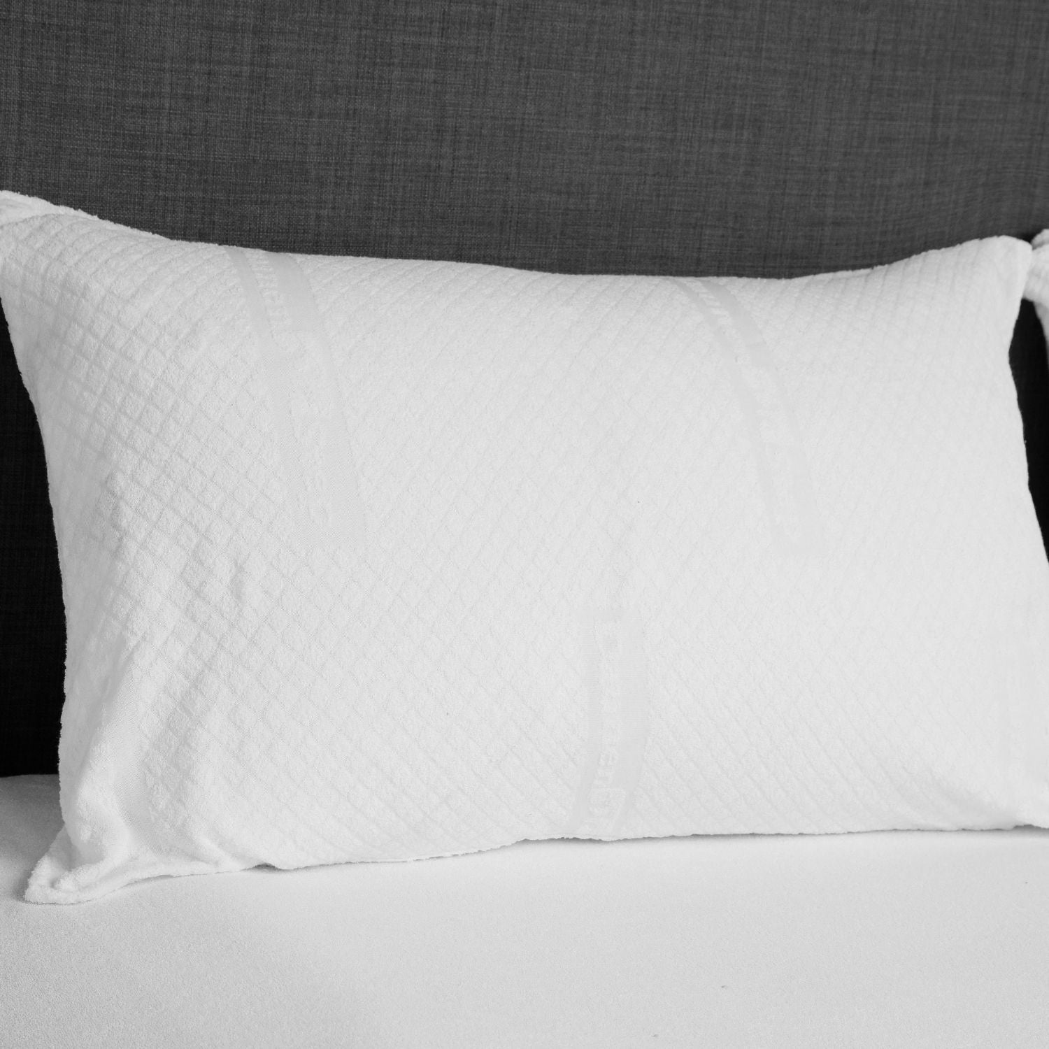 Coppia Copriguanciali in Spugna Materasso Daunenstep 50 x 80 Bianco