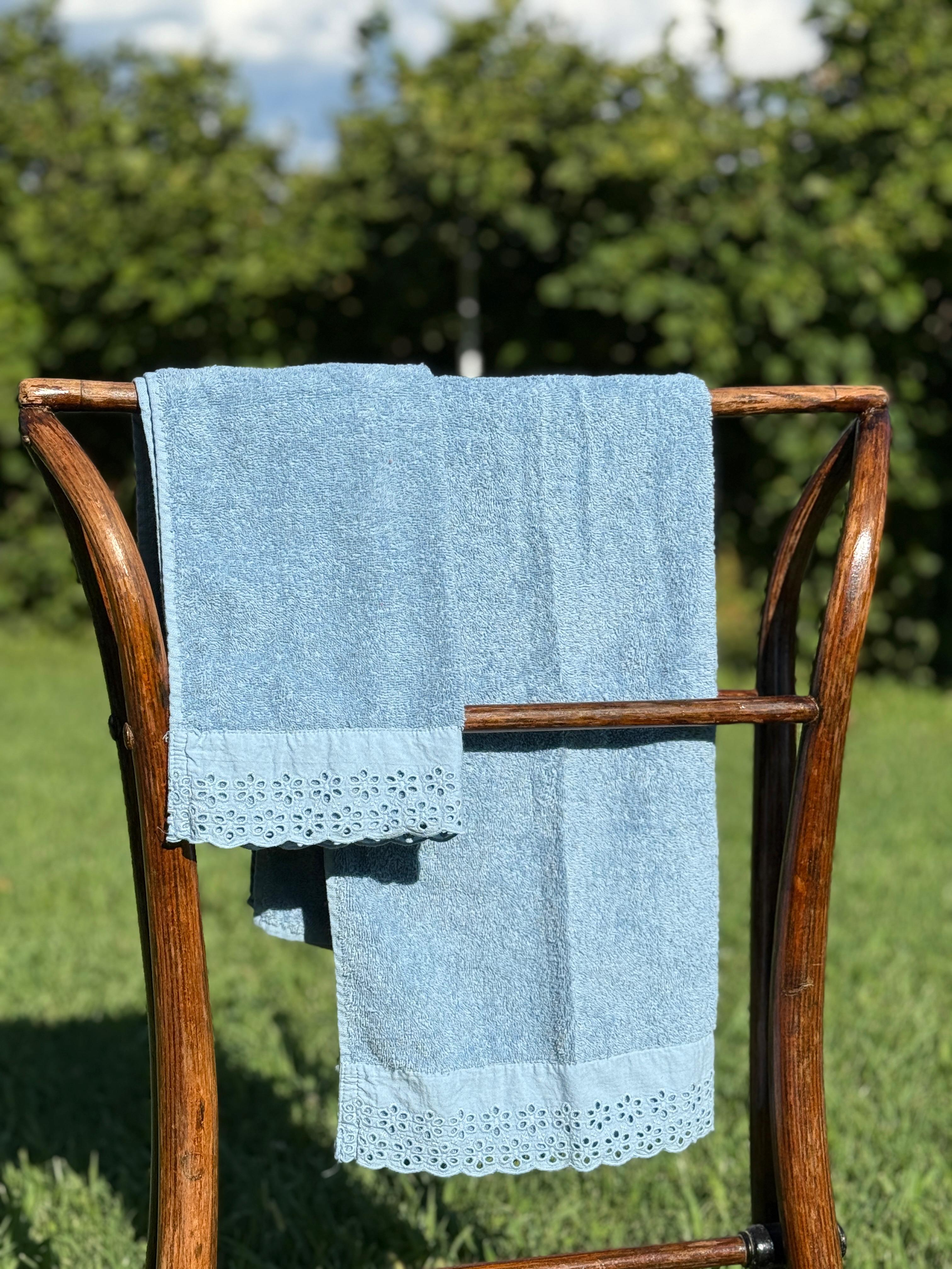 Set Asciugamani Bordo Sangallo Bagno Moreali Tessile Casa 60 x 100 / 40 x 60 Azzurro Polvere