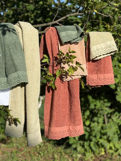 Set Asciugamani Bordo Sangallo Bagno Moreali Tessile Casa