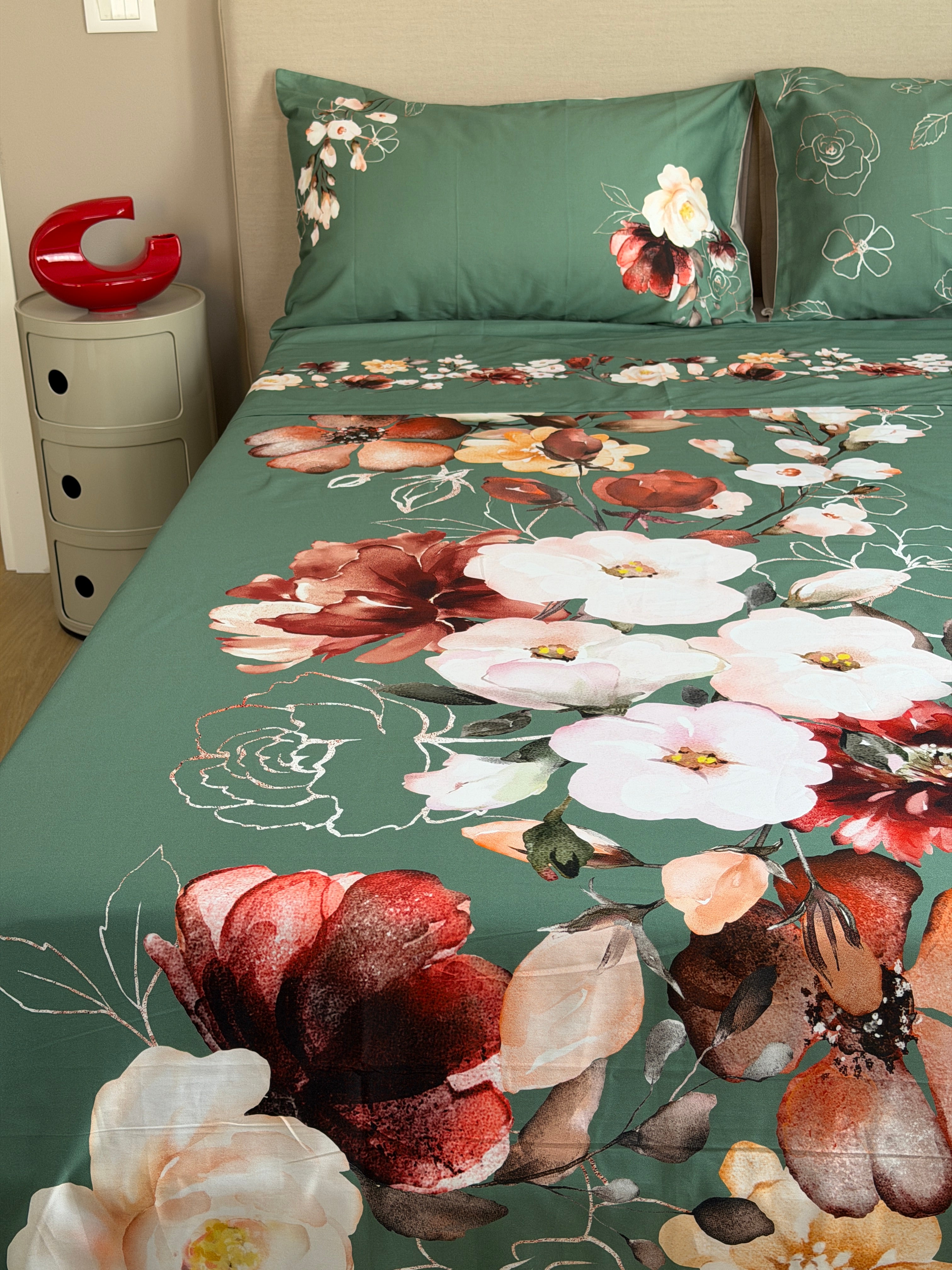 Parure Lenzuola Copriletto Raso 300TC FIORI SUL LETTO - VITTORIA Letto Moreali Tessile Casa