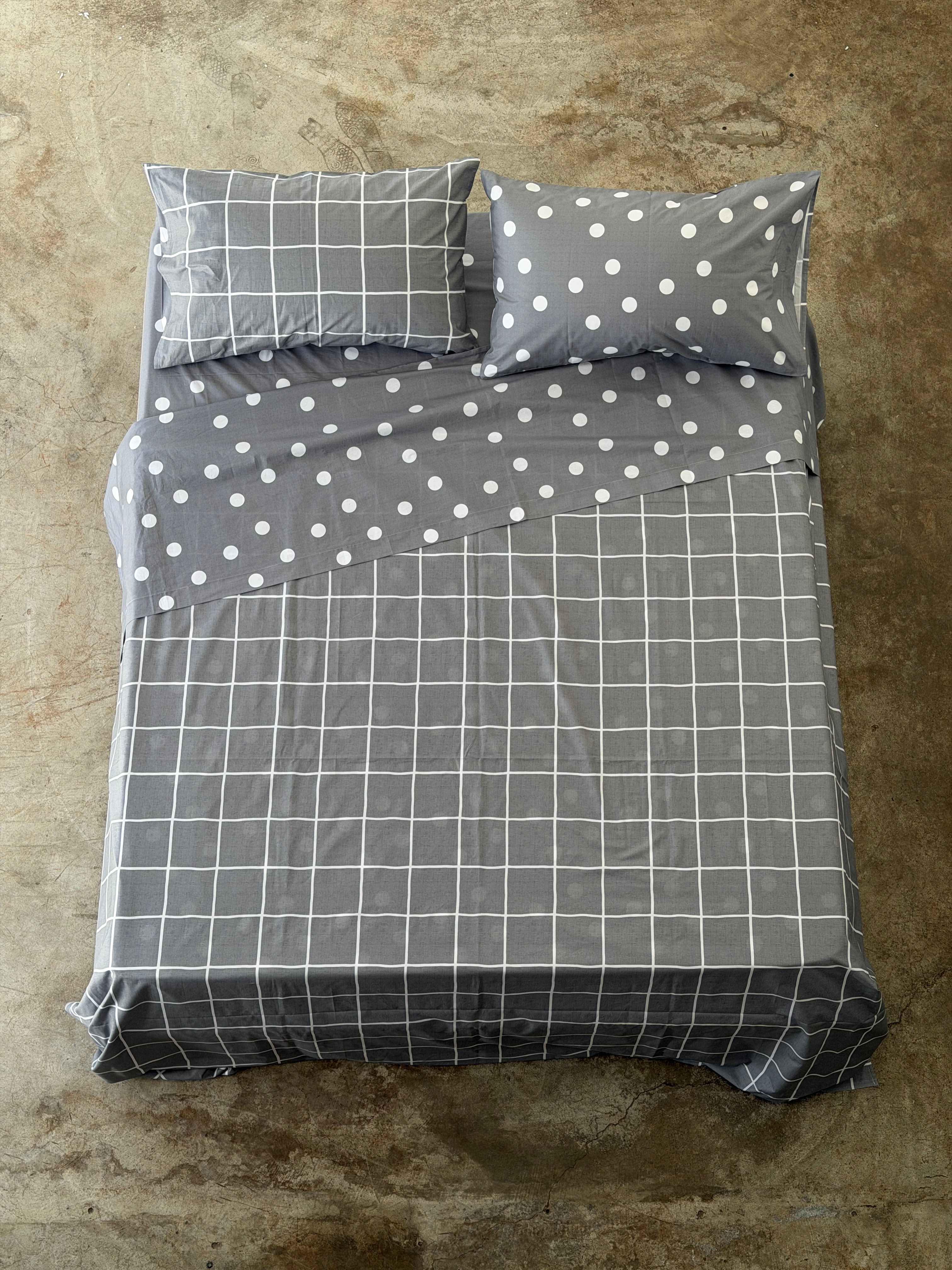 Completo Lenzuola Copriletto Quadri-Pois EASY Letto Moreali Tessile Casa Matrimoniale Grigio