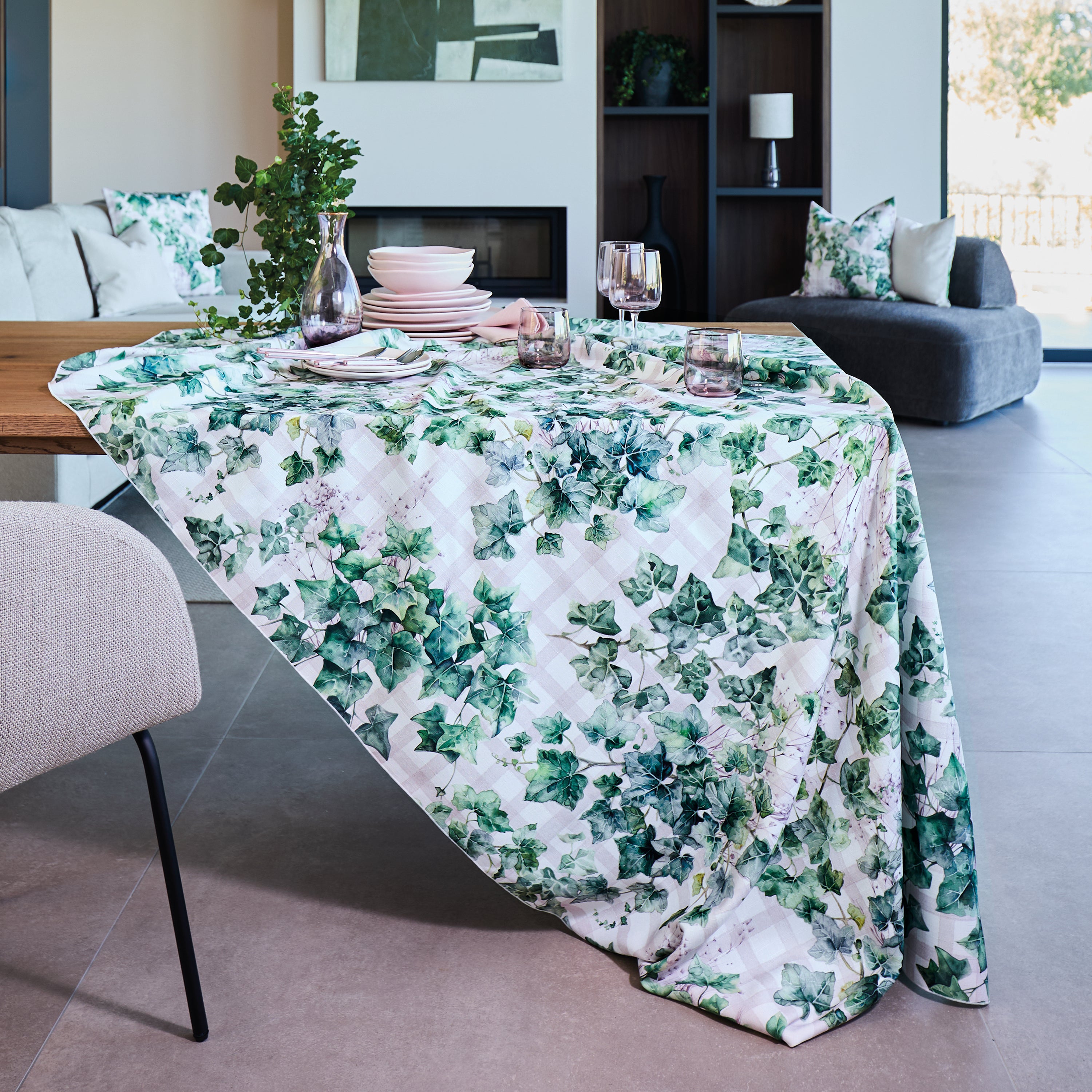 Tovaglia Antimacchia Morbida Stampata GIARDINO SEGRETO Cucina Maison Sucrée Quadrata 4 Posti 155x155 Multicolor