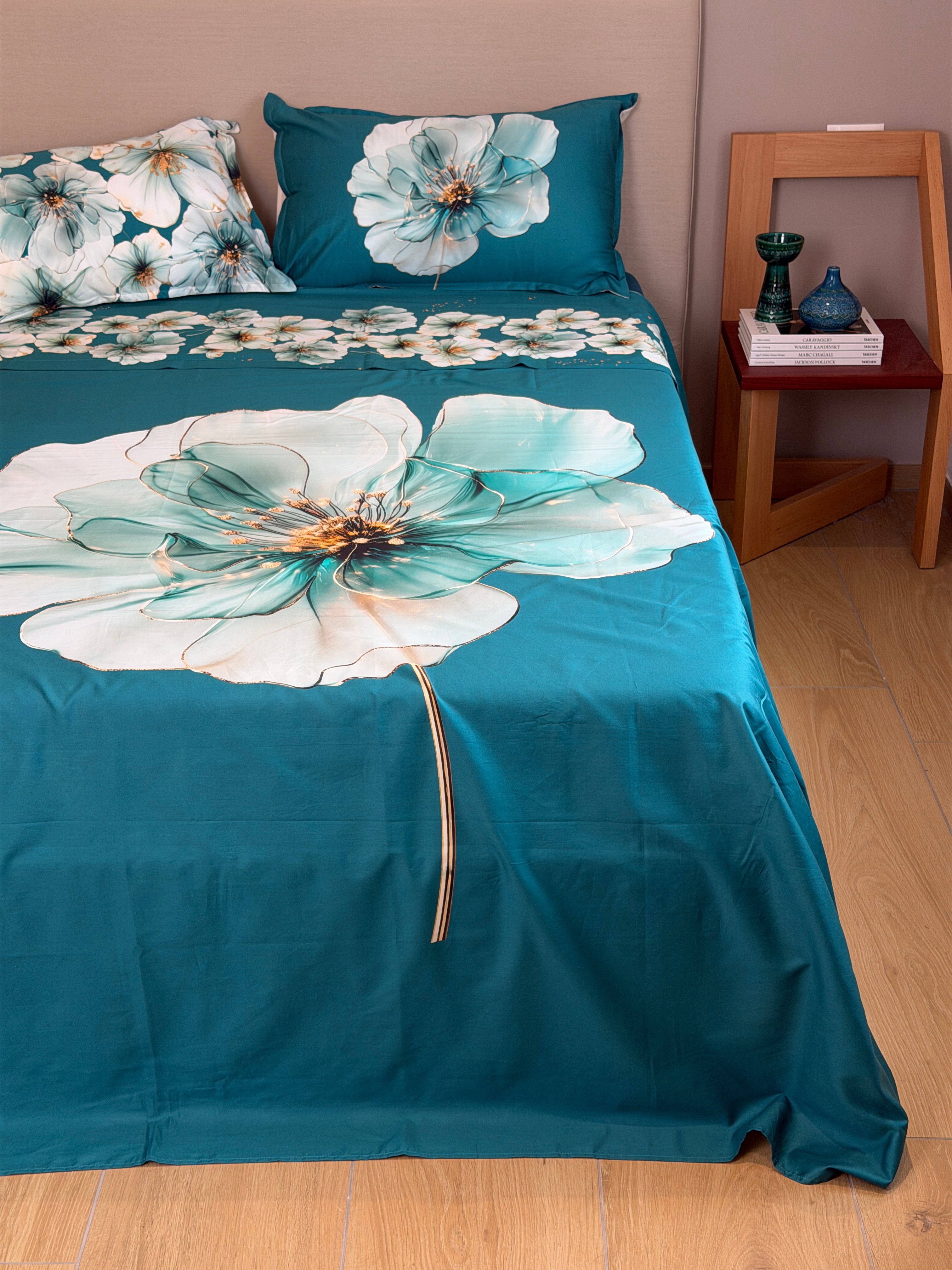 Parure Lenzuola Copriletto Raso 300TC FIORI SUL LETTO - OTTAVIA Letto Moreali Tessile Casa Matrimoniale Ottanio