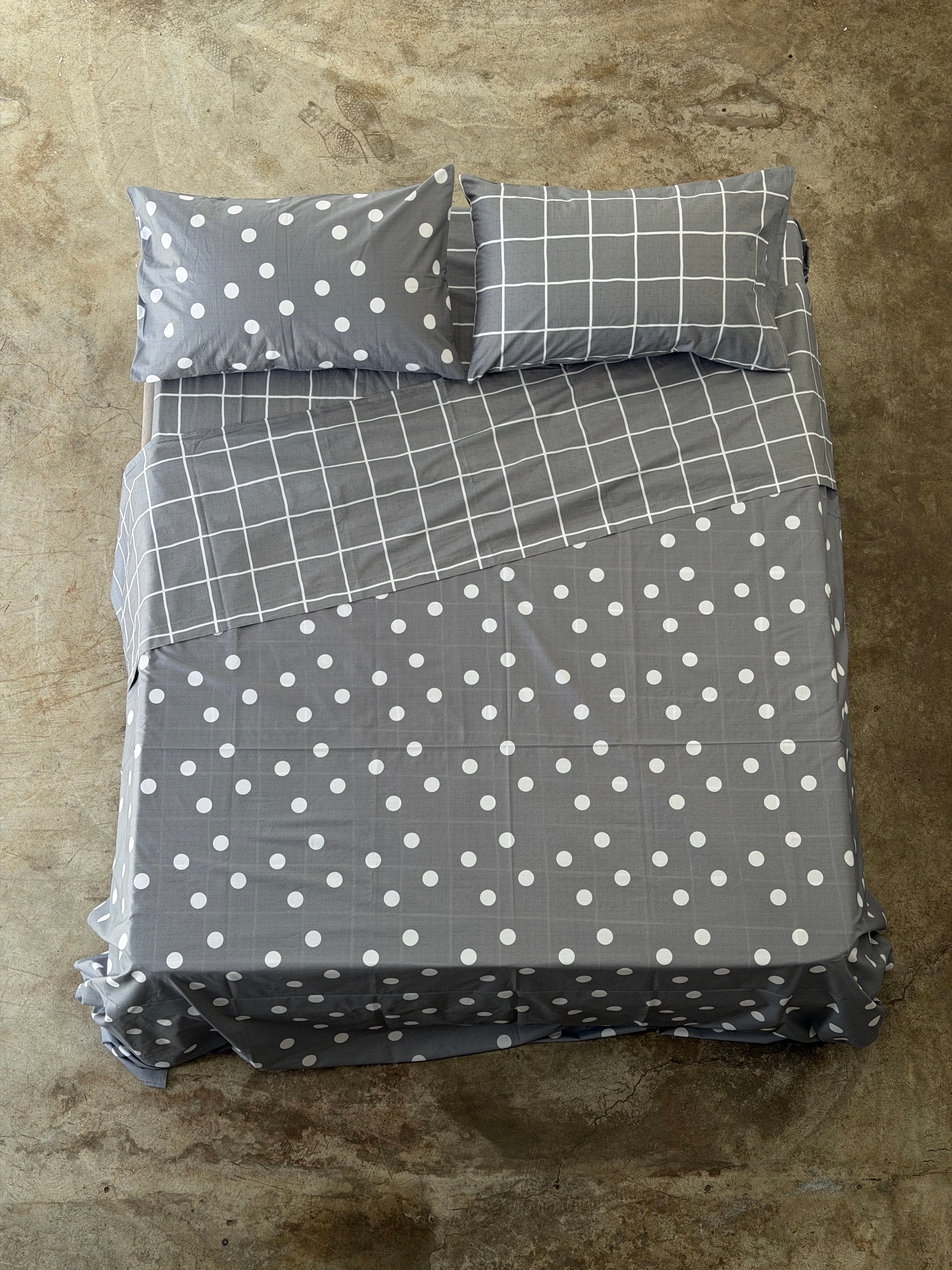Completo Lenzuola Copriletto Pois-Quadri EASY Letto Moreali Tessile Casa Matrimoniale Grigio