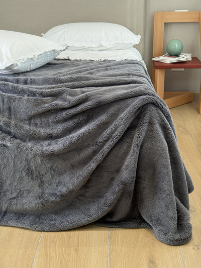 Coperta Extra Soft COCCOLA Soggiorno Moreali Tessile Casa Matrimoniale 250 x 210 Antracite