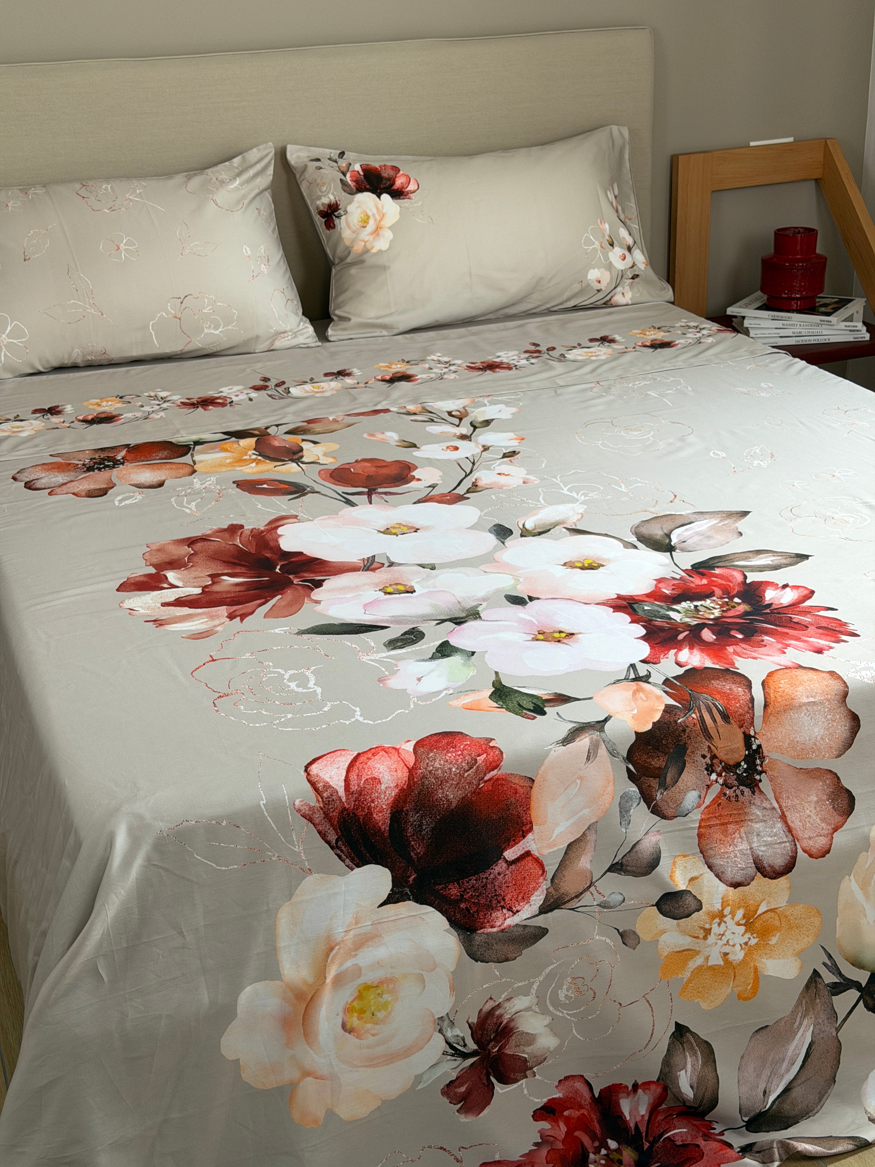 Parure Lenzuola Copriletto Raso 300TC FIORI SUL LETTO - VITTORIA Letto Moreali Tessile Casa